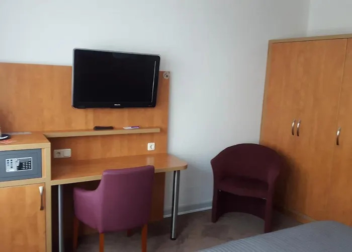 Pension Blauenstrasse Frankfurt Guest house 3*